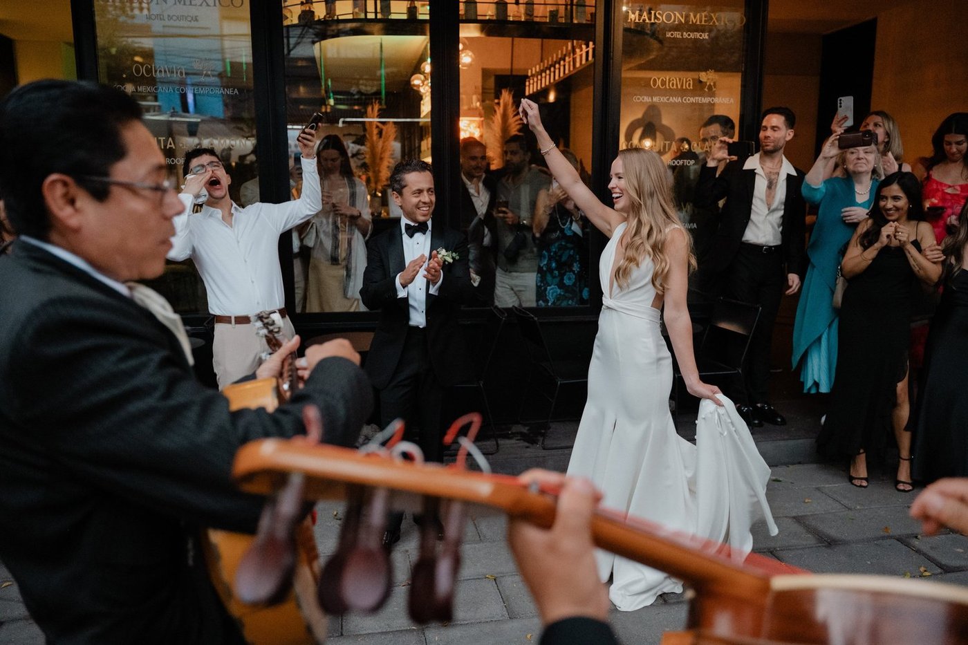 Alanna & Cristian — una boda íntima en la Ciudad de México · Inquadratura